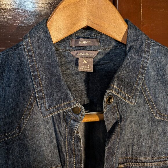 Eddie Bauer Women's Denim Shirt - Shaped Fit - Small - Picture 2 of 5